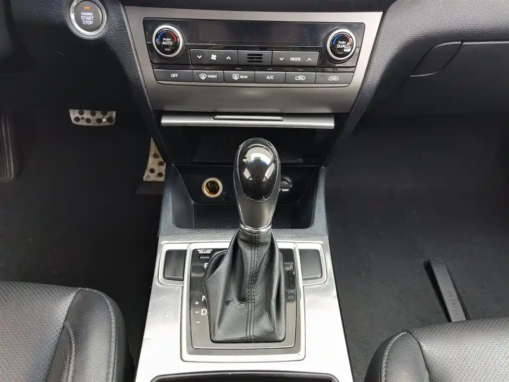 Hyundai Mistra 2014 1.8L Auto Premium DLX фото 13