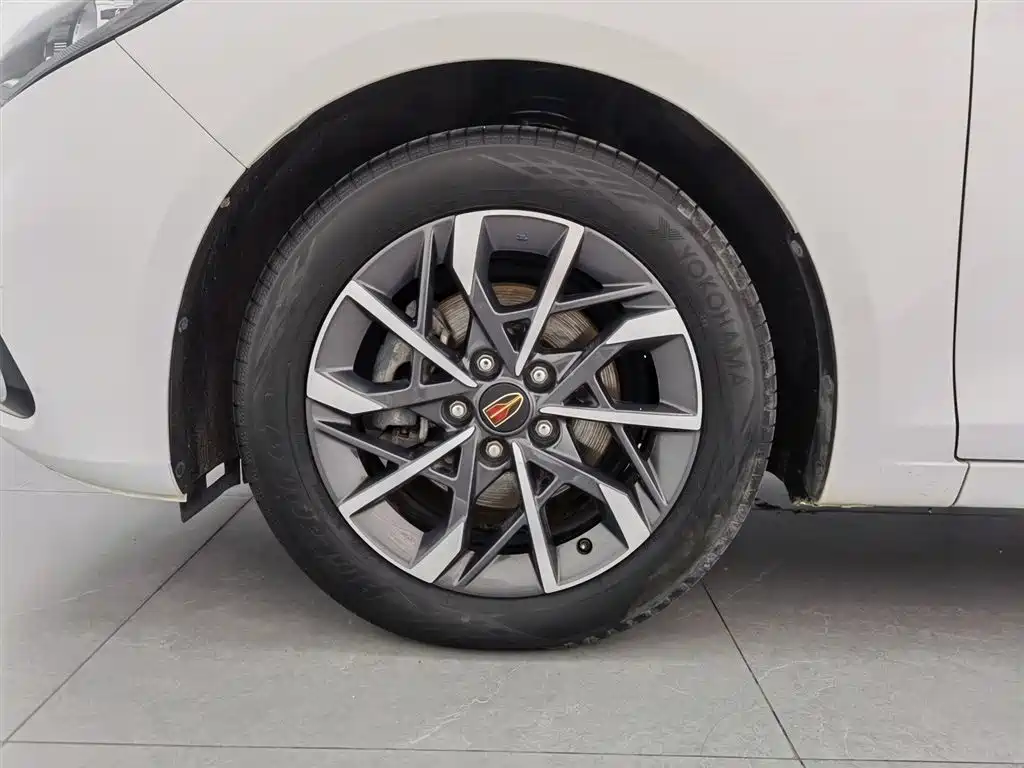 Hongqi H5 2020 1.5T DCT Qi Rhythm Edition фото 17