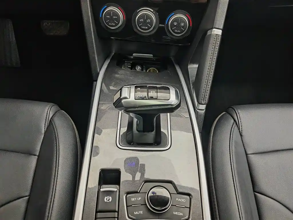 Haval H6 2018 Blue Label Sport 1.5T Automatic 2WD Elite фото 13