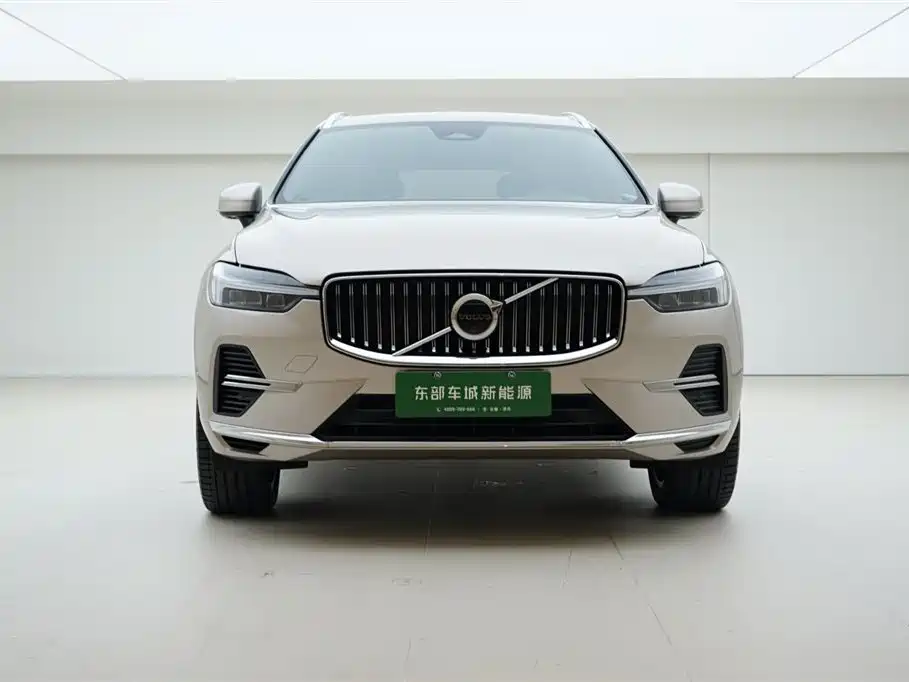 VOLVO XC60 PLUG-IN HYBRID