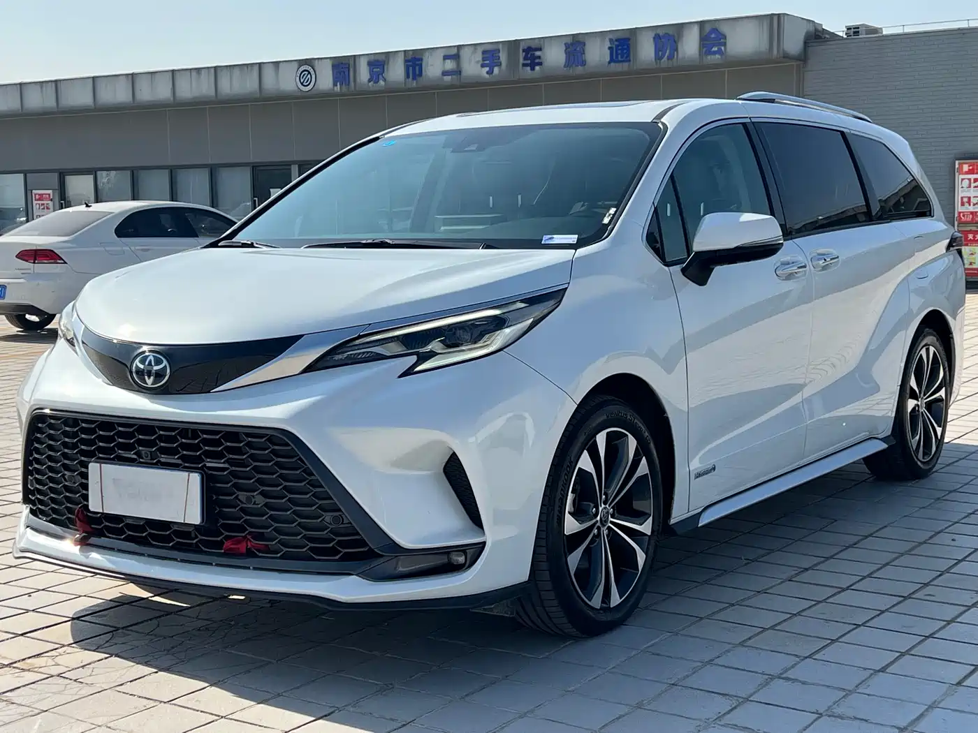 Toyota Granvia 2023 2.5L Hybrid Prestige PLUS Edition