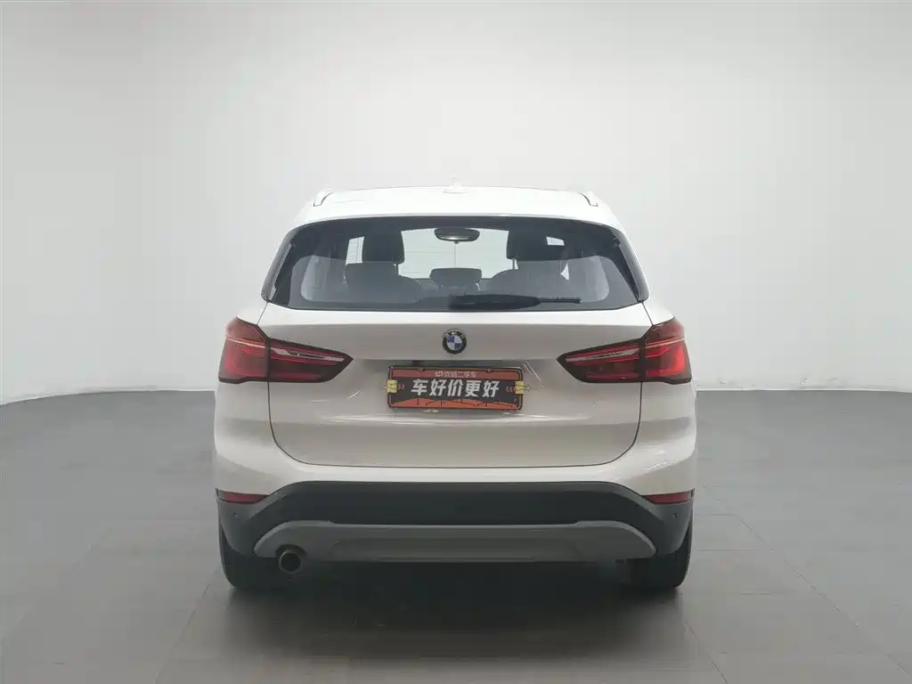 BMW X1 2018 sDrive18Li Fashion Model фото 4