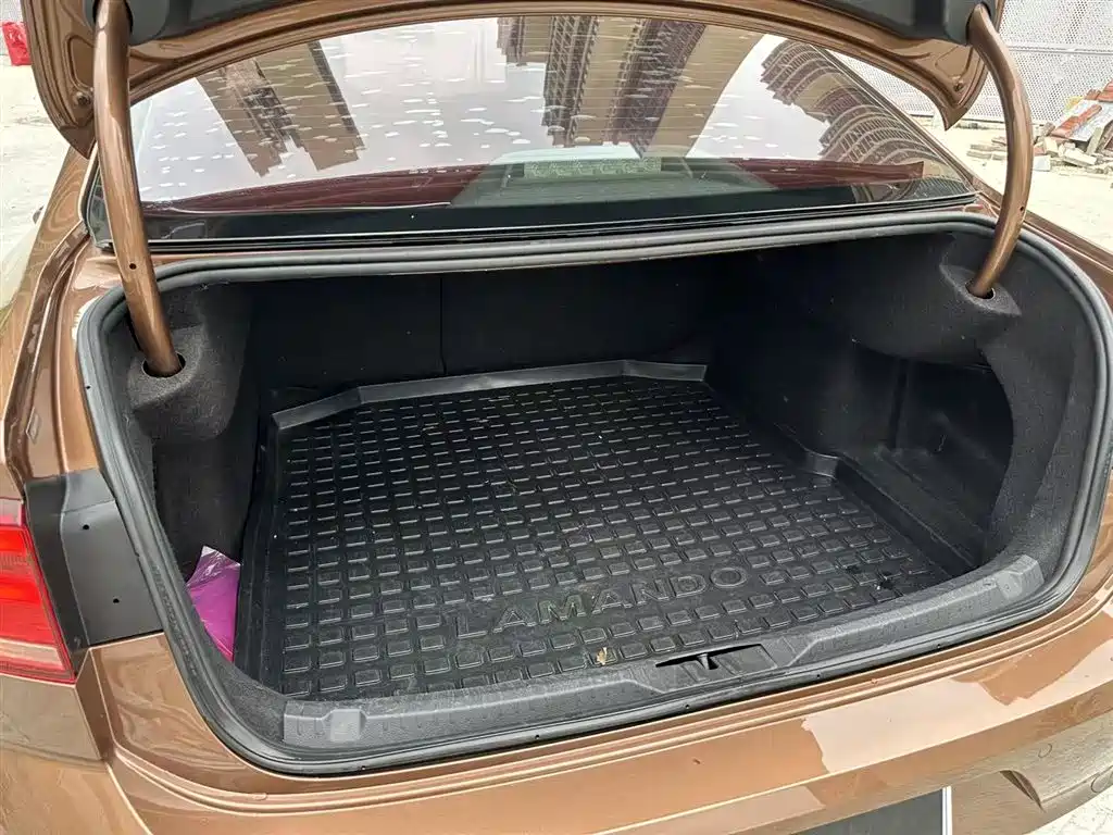 Volkswagen Lamando 2018 230TSI DSG Trend Edition фото 17