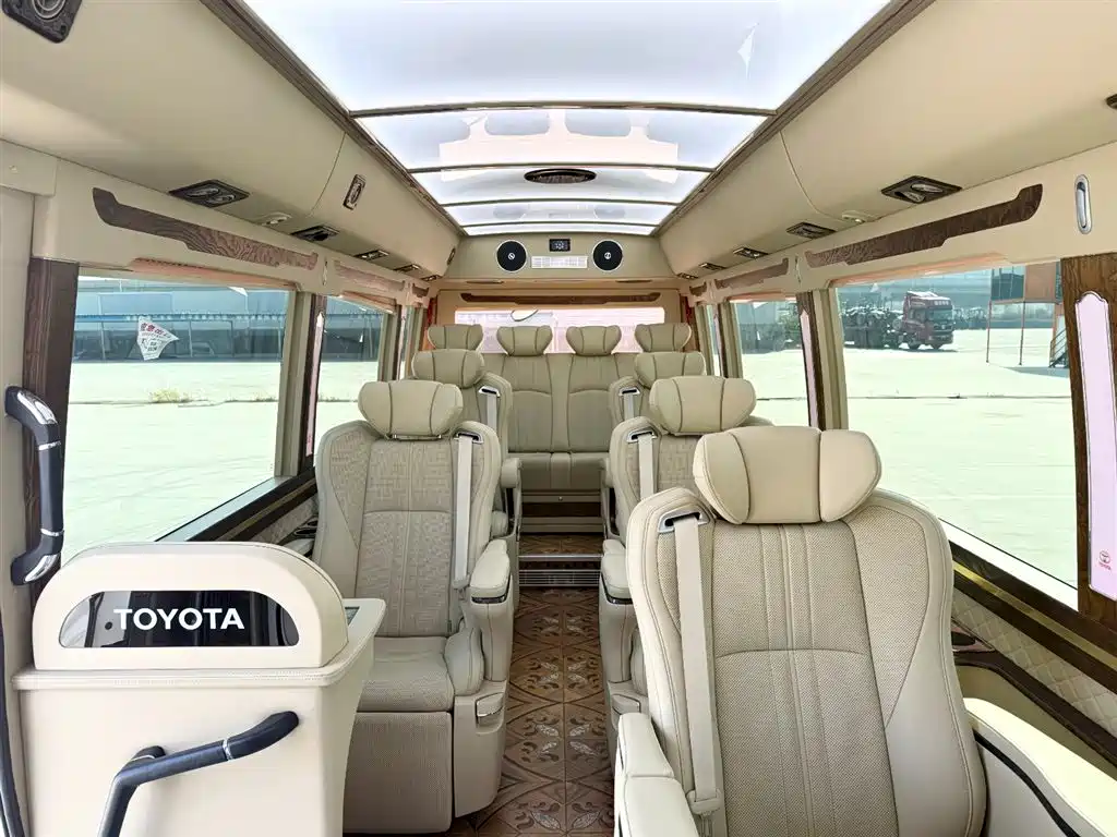 Toyota Coaster 2015 4.0L Luxury Vehicle GRB53L-ZCMEK 20-seater фото 5