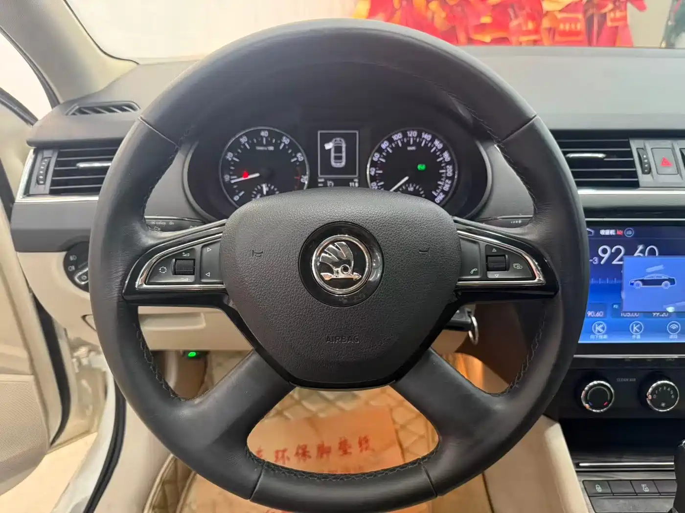 Škoda Octavia 2016 1.6L Automatic Smart Edition фото 6