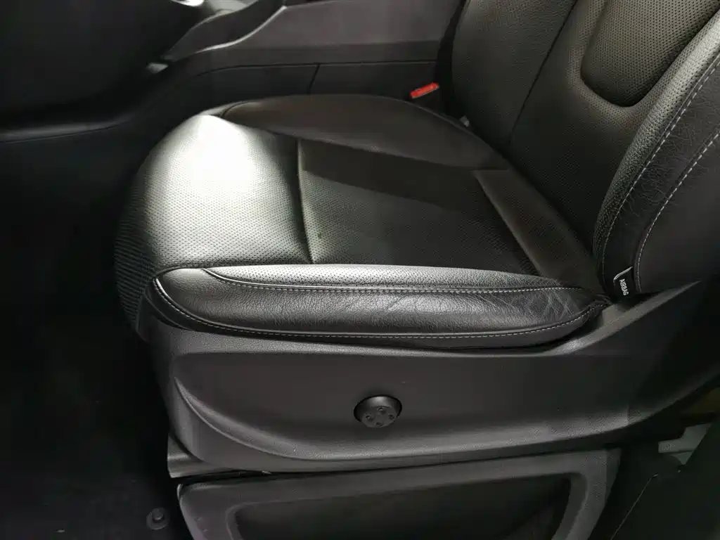 Mercedes-Benz V-Class 2018 V 260 AMG Sport Edition China V фото 20