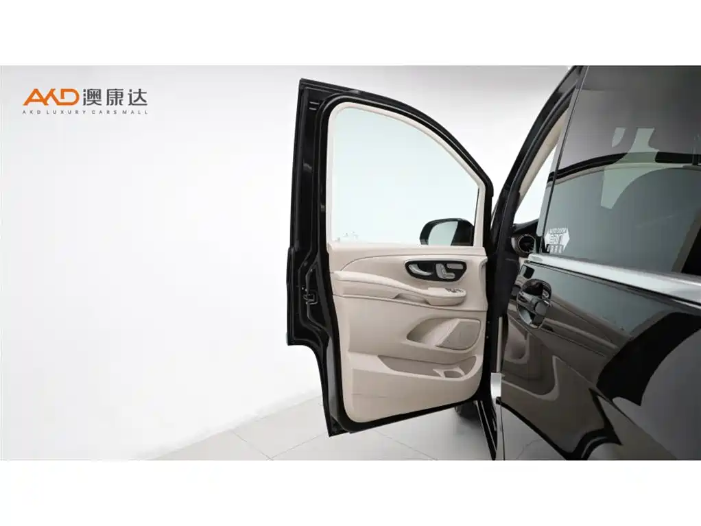 Mercedes-Benz V-Class 2021 V 260 Pilot Edition фото 11