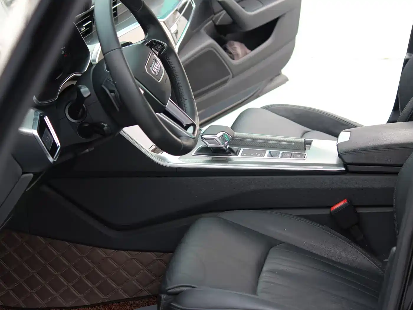 Audi A6L 2020 40 TFSI Luxury Elegance фото 5