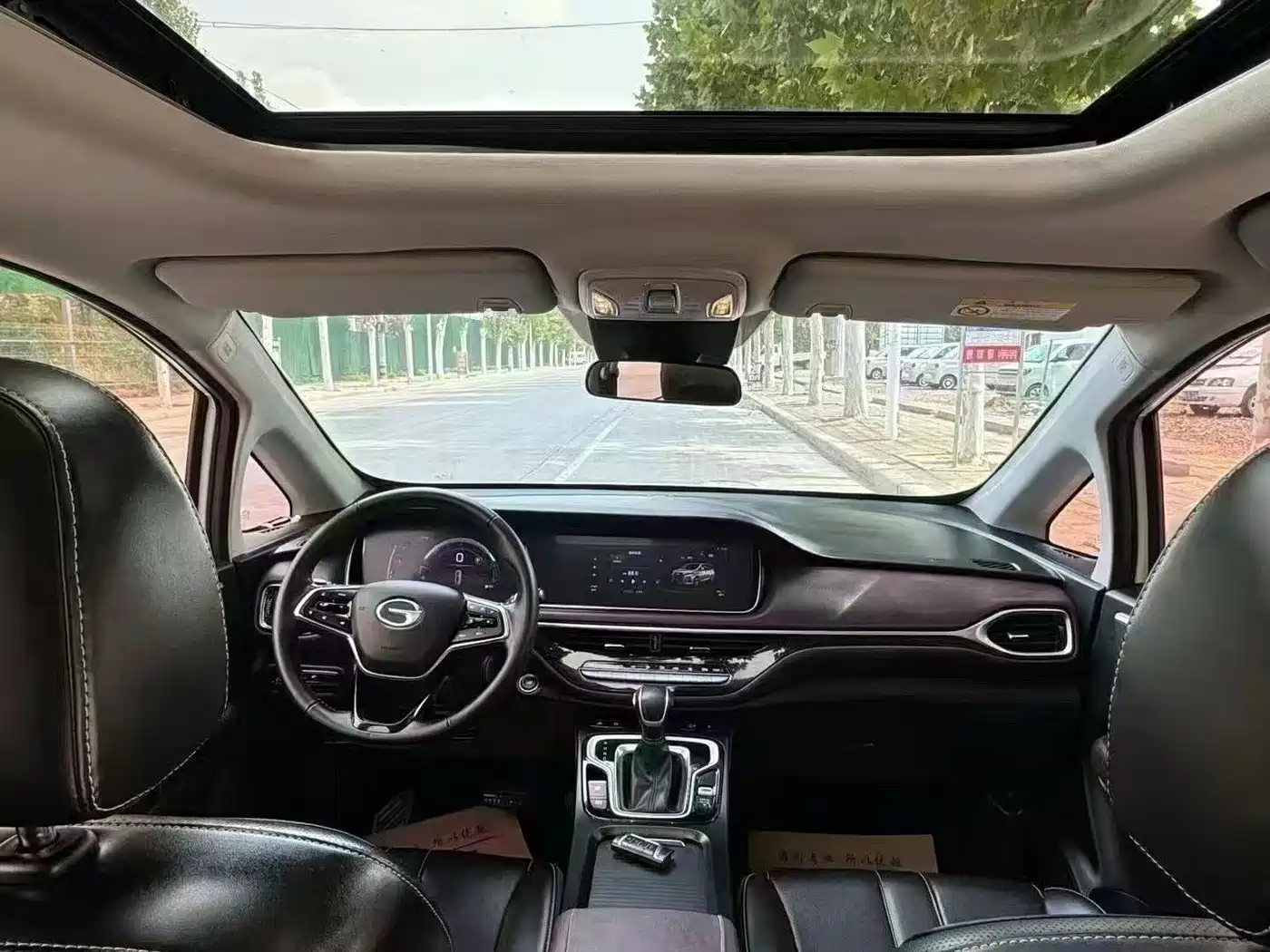 GAC Trumpchi Trumpchi M6 2021 270T DCT Luxury Edition (6-Seater) фото 7