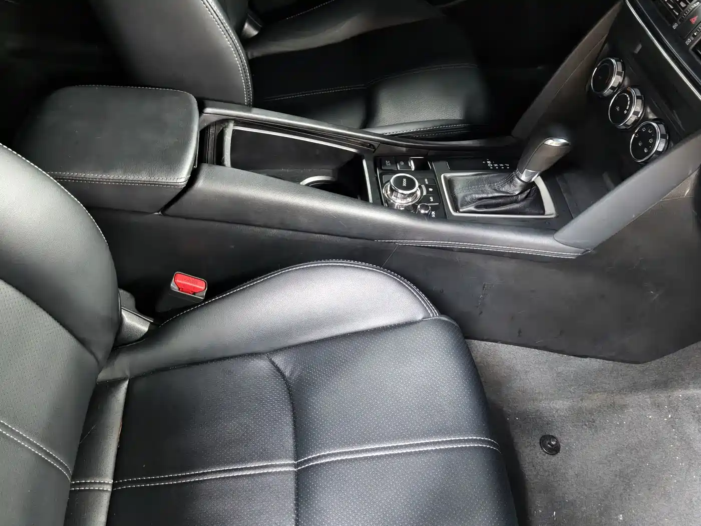 Фото 8 - Mazda CX-4