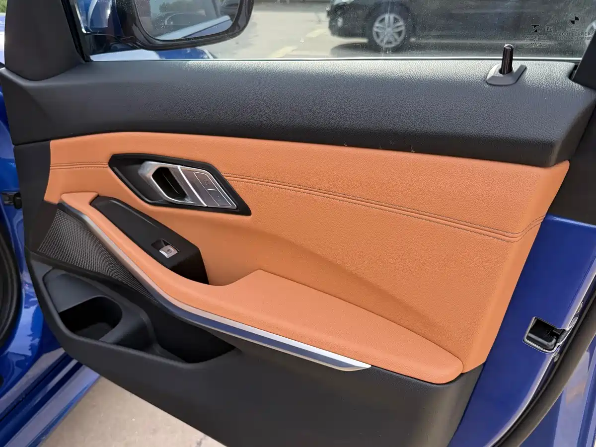 BMW 3 Series 2021 320Li M Sport Package фото 12
