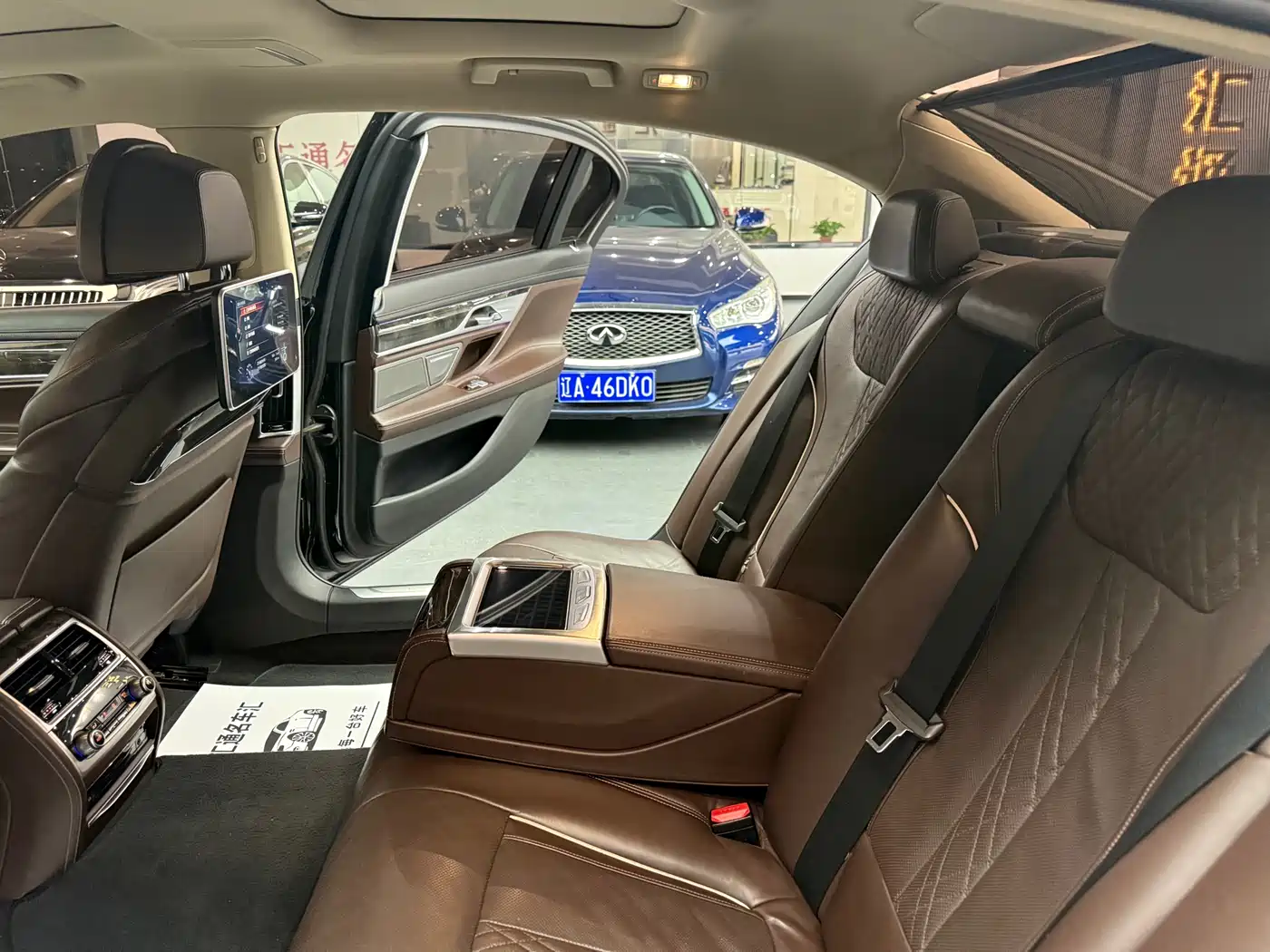 BMW 7 Series 2016 740Li Leading Edition фото 13
