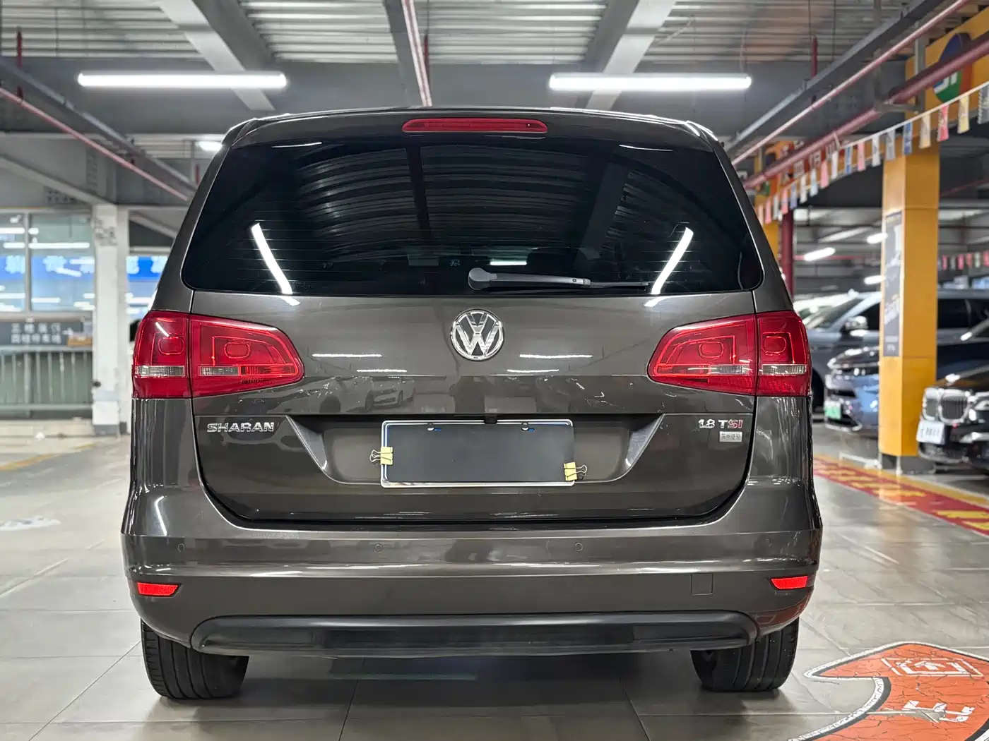 Volkswagen Sharan 2015 1.8TSI Comfort фото 10