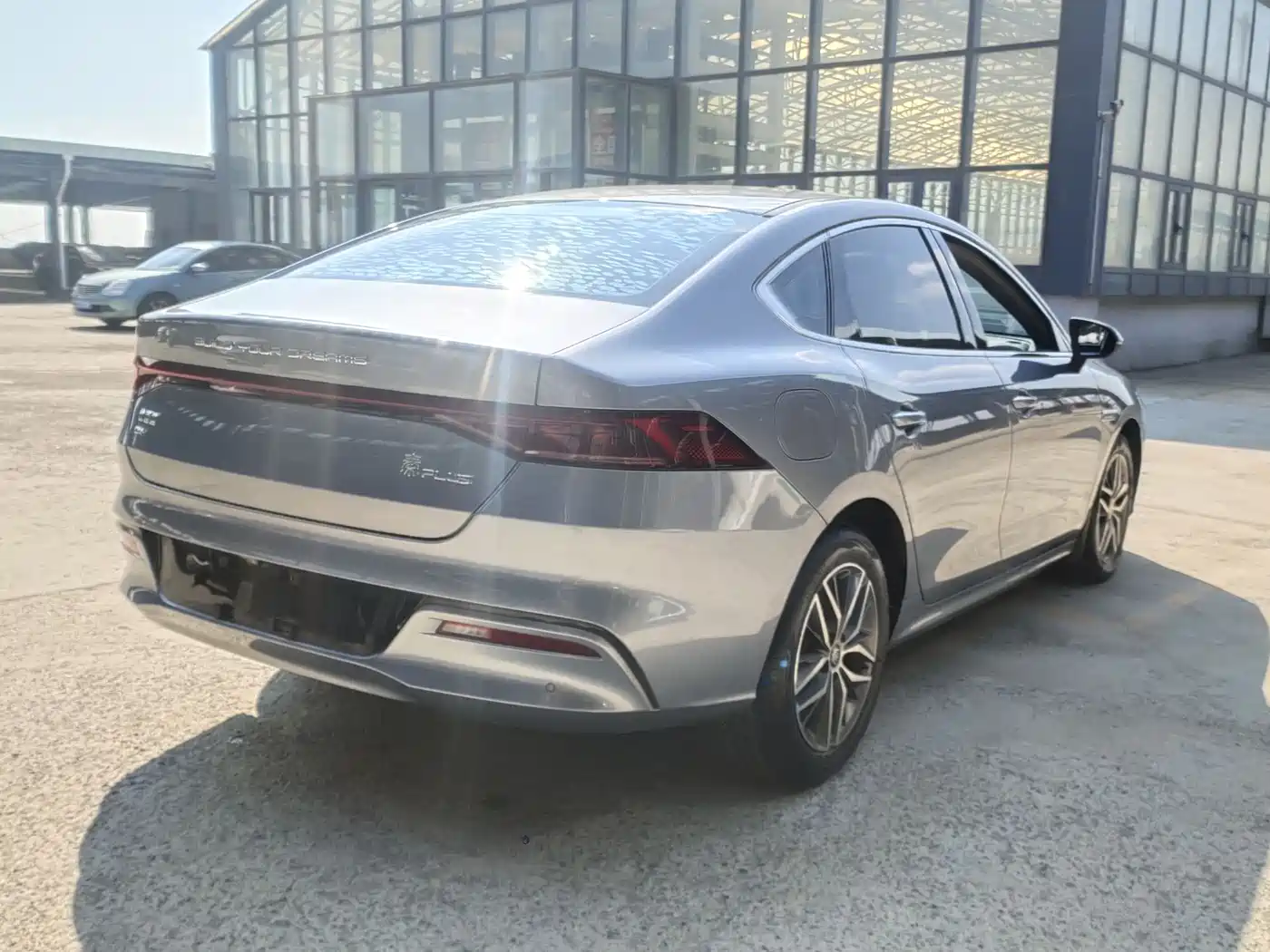 BYD Qin PLUS 2021 DM-i 55KM Flagship фото 9