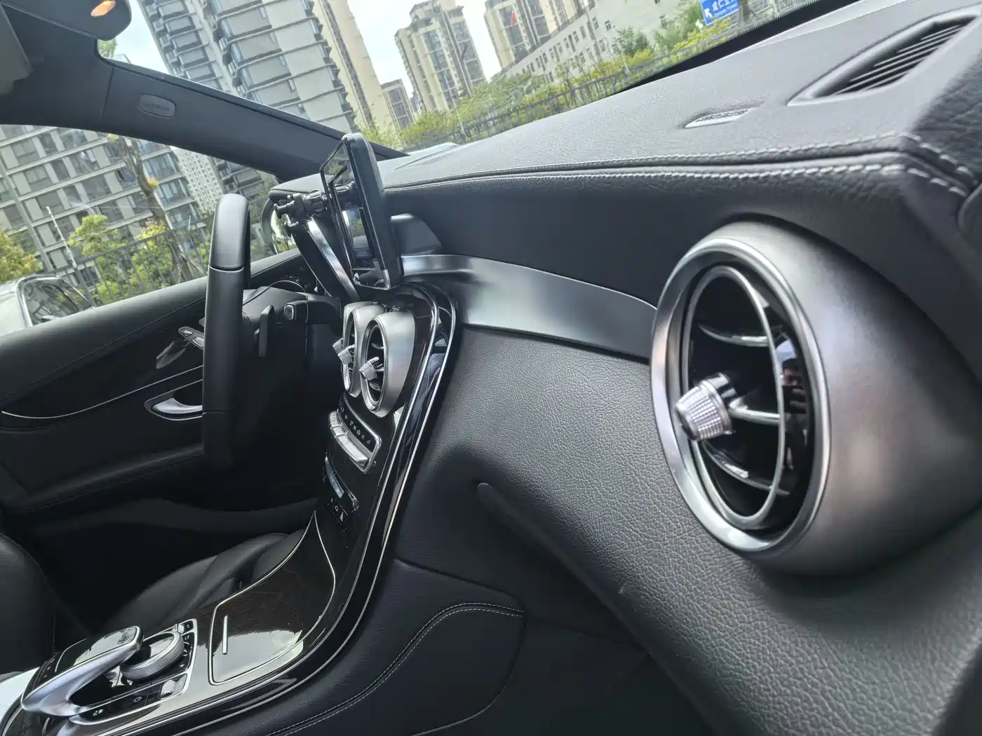Mercedes-Benz GLC 2017 GLC 260 4MATIC Dynamic фото 19