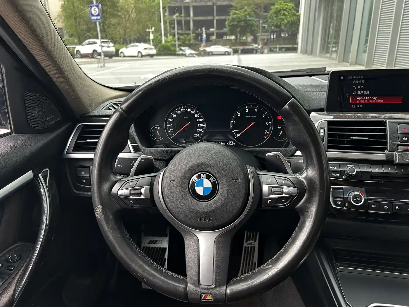 BMW 3 Series 2018 320Li M Sport Black Night Edition фото 13