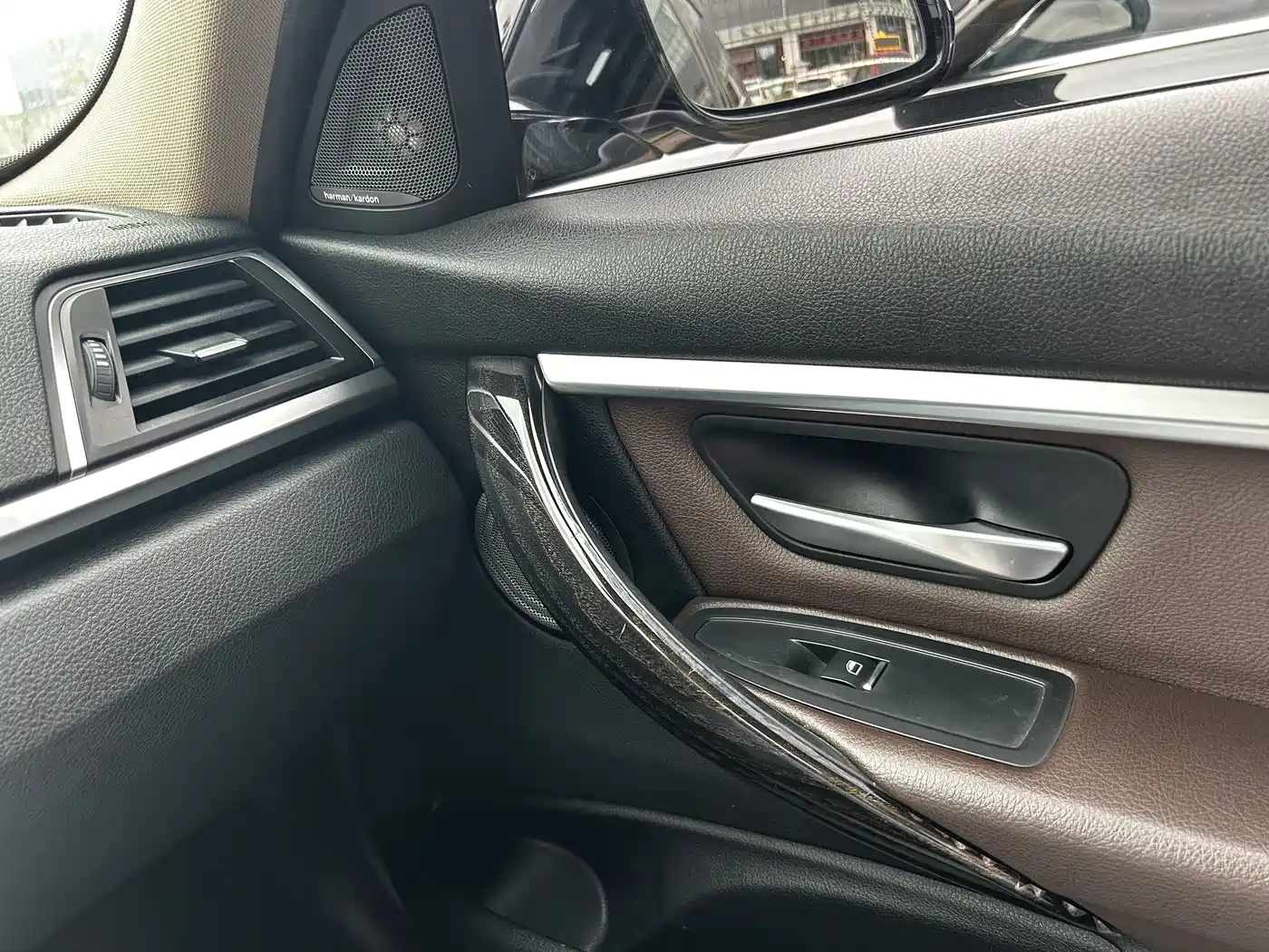 BMW 3 Series 2018 320Li M Sport Black Night Edition фото 19