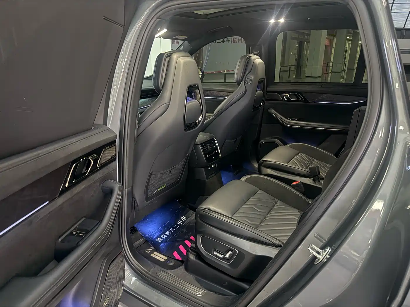 Lynk & Co 09 EM-P 2021 2.0T PHEV Halo 6-seater фото 16