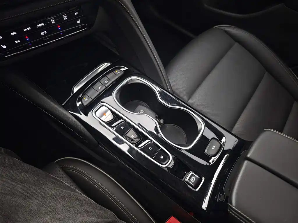 Buick Envision Plus 2022 Enclave Plus 652T 5-Seater Luxury фото 22