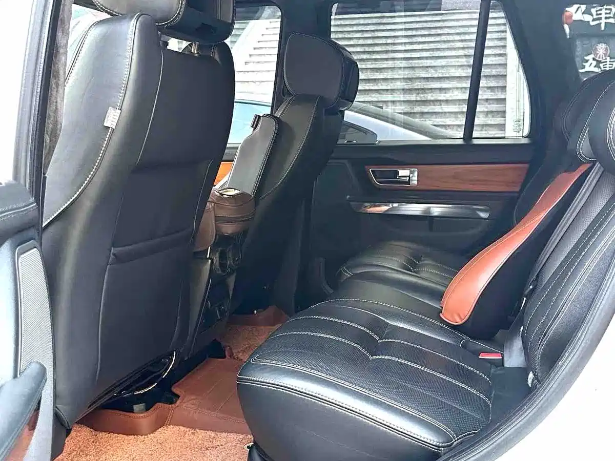 Land Rover Range Rover Sport 2012 5.0 NA V8 HSE фото 8