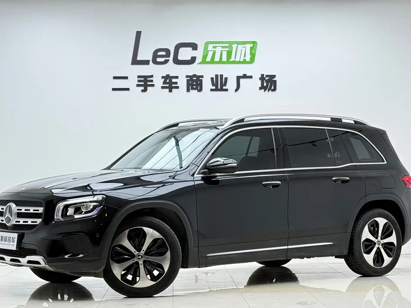 MERCEDES-BENZ GLB