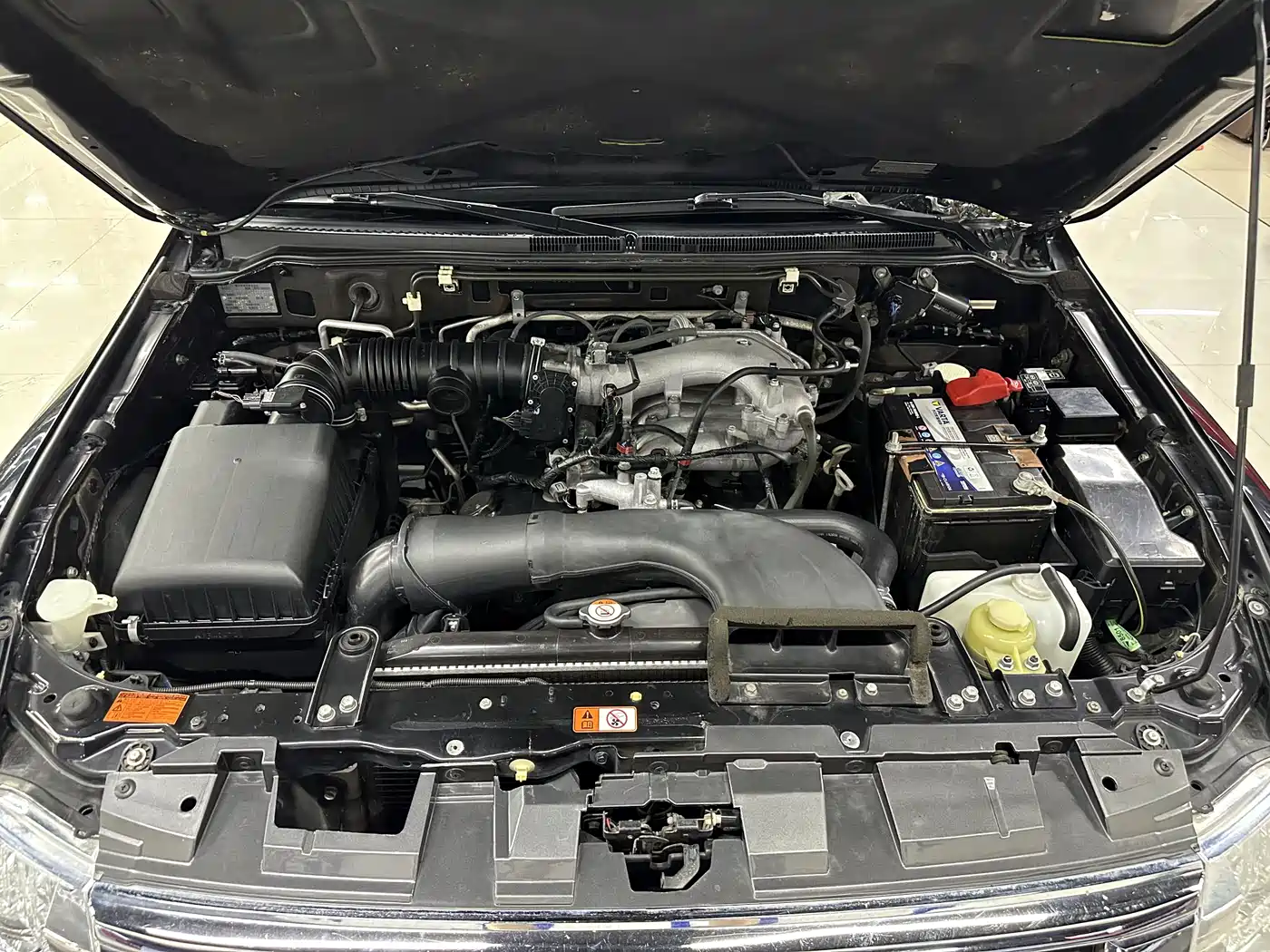 Mitsubishi Pajero (Import) 2015 3.0L Automatic Elite Premium Edition China IV фото 9