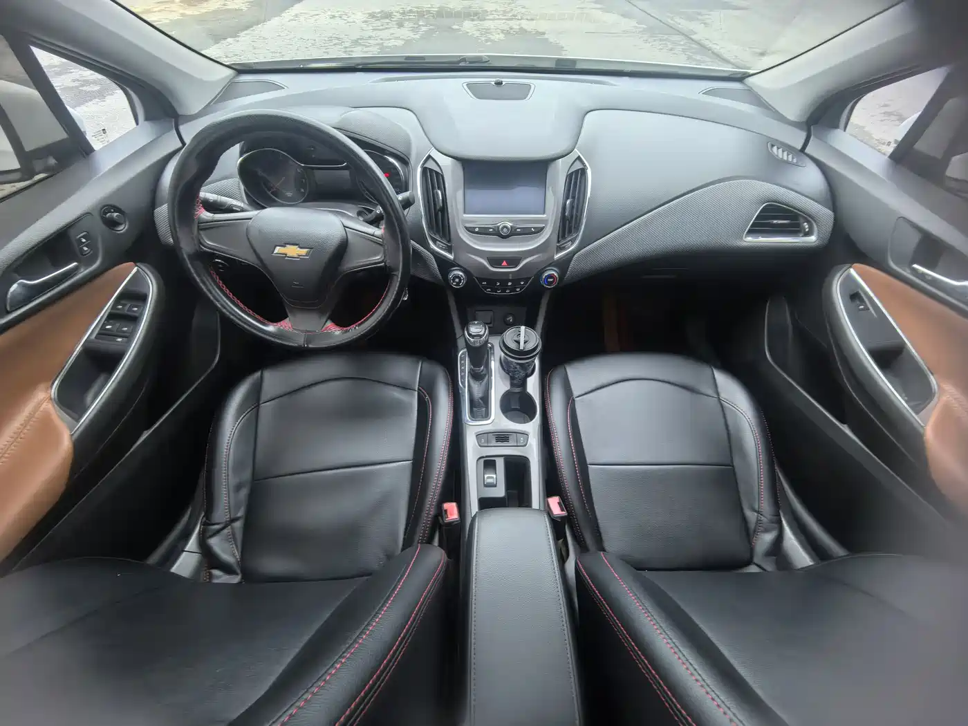 Chevrolet Cruze 2017 1.5L Automatic Pioneer Sunroof фото 10