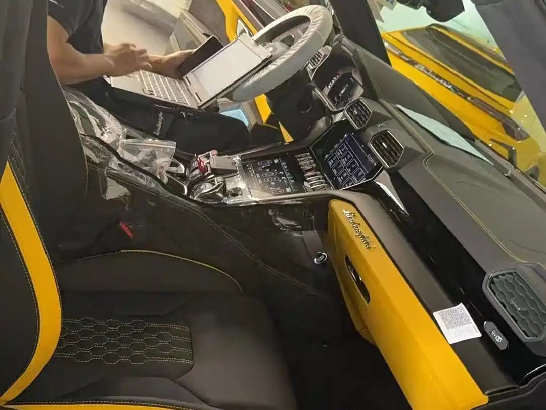 Lamborghini Urus 2023 4.0T V8 S фото 5