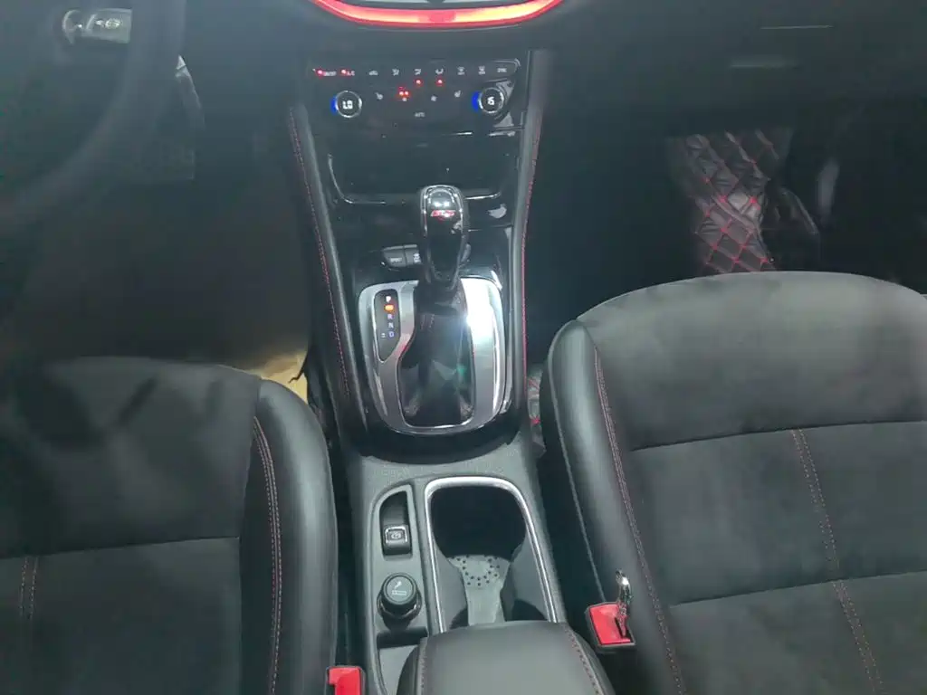 Photo 14 - Buick Verano
