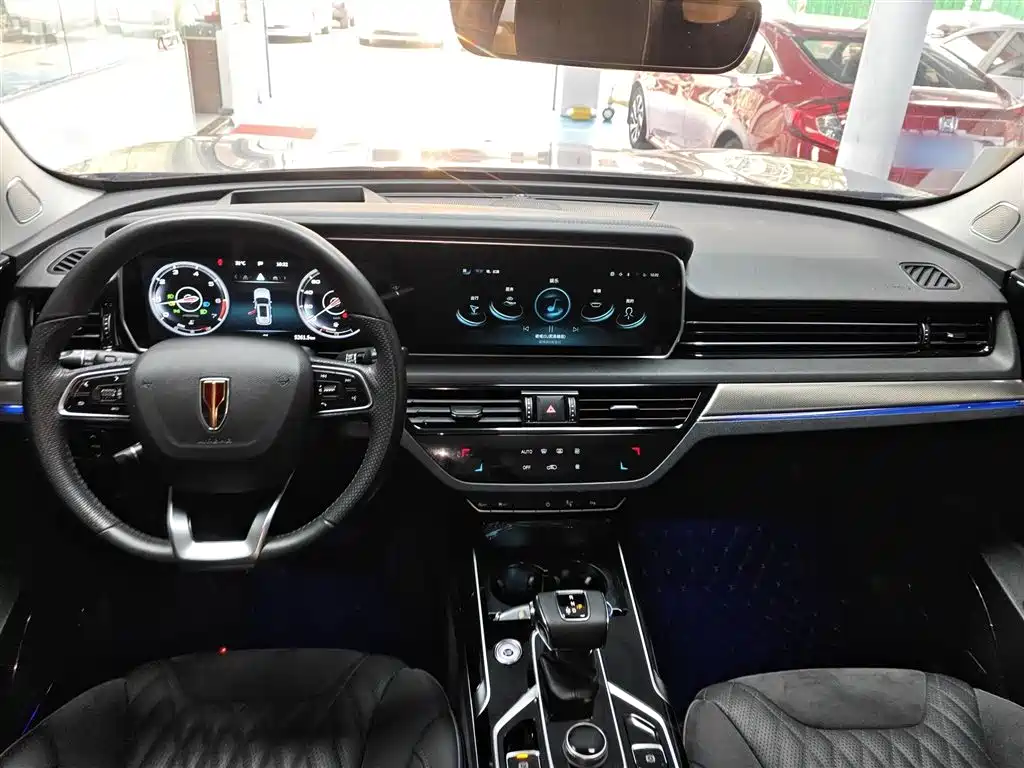 Hongqi HS5 2022 Facelift 2.0T Smart Flag Enjoyment Edition фото 10