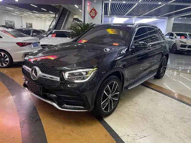 Mercedes-Benz GLC 2022 Facelift GLC 260 L 4MATIC Luxury Model — фото 1