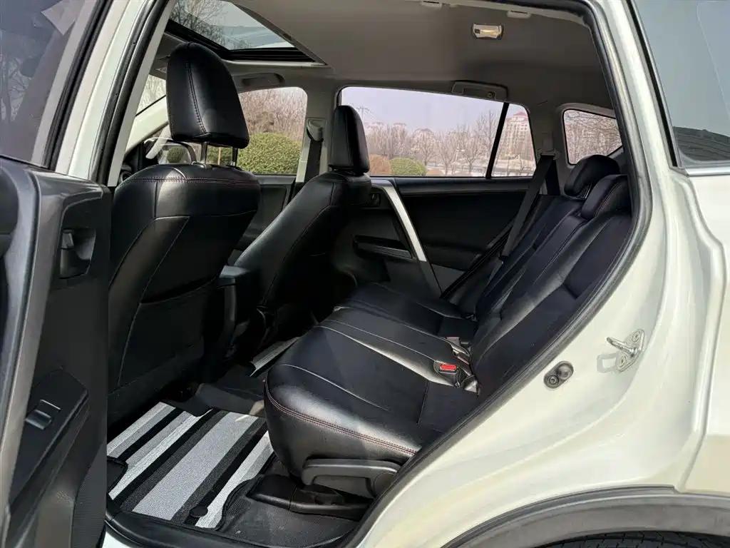 Toyota RAV4 Rongfang 2019 2.0L CVT 2WD Pioneer Version China V фото 23