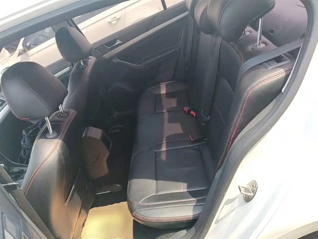 Volkswagen Lavida 2017 1.6L Automatic Trend Edition фото 17