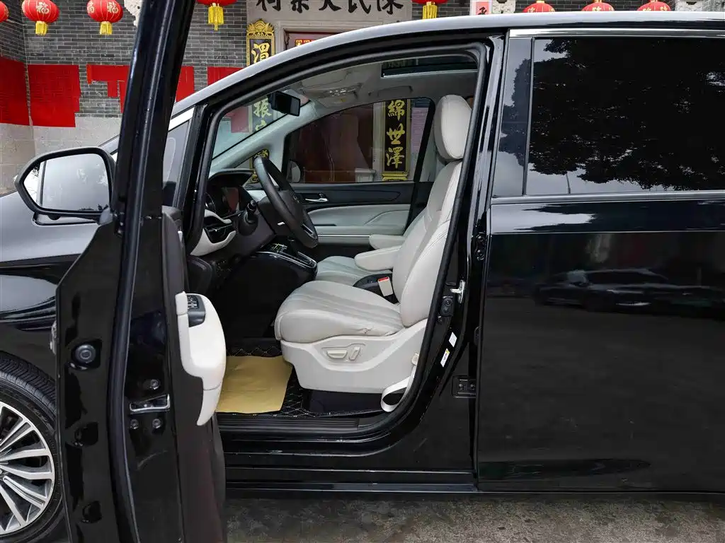 GAC Trumpchi Trumpchi M6 2019 270T DCT Premium Edition (7-seater) (China VI) фото 16