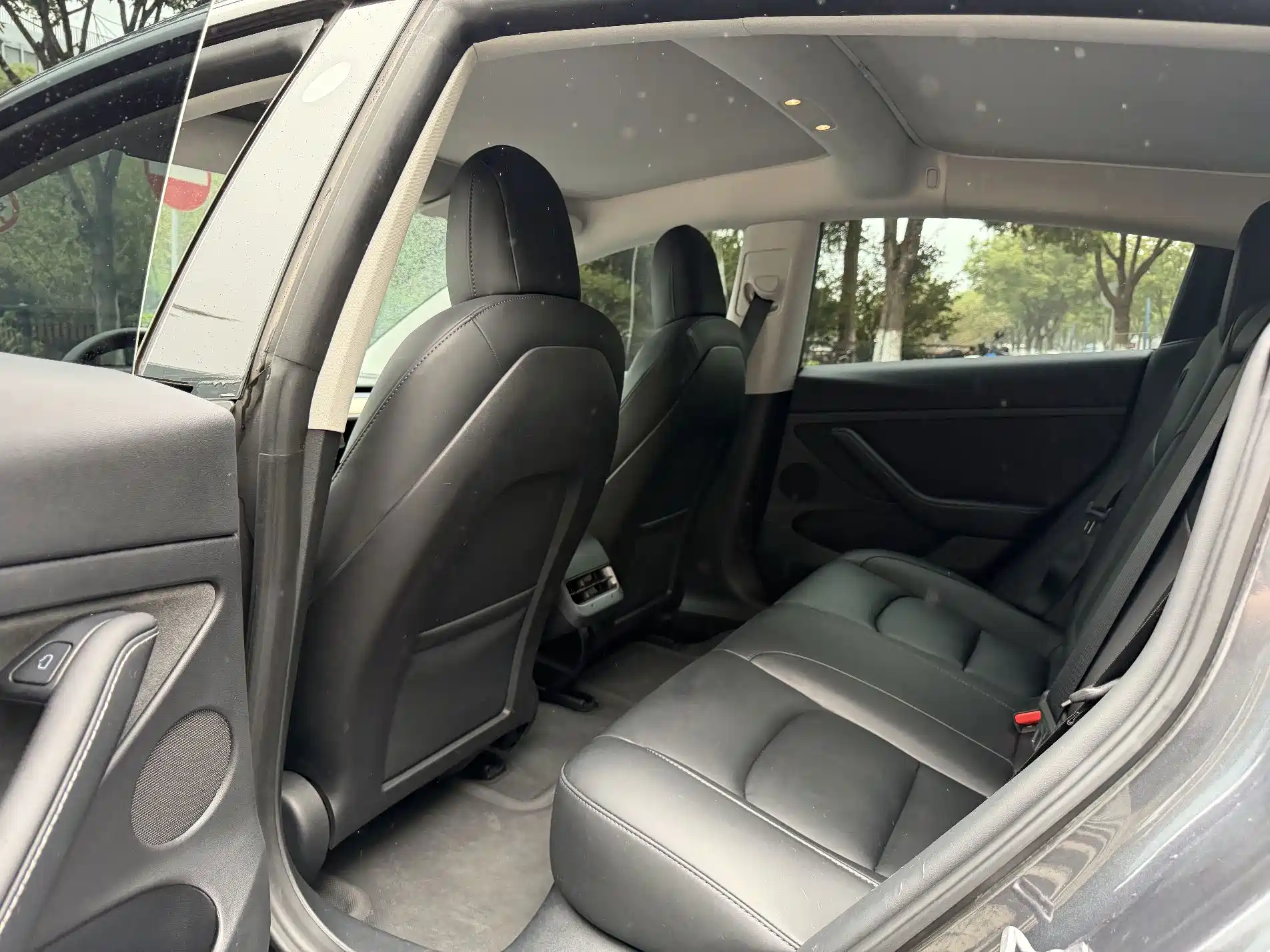 Фото 9 - Tesla Model 3