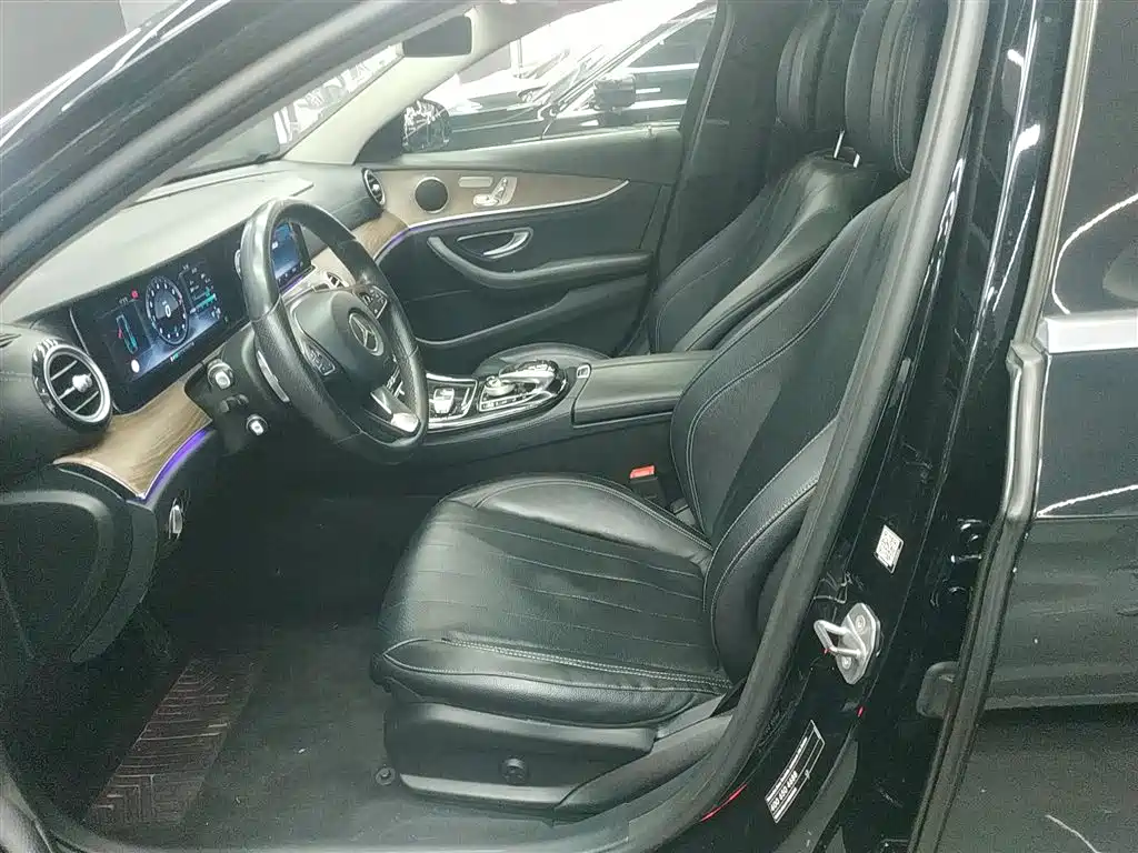 Mercedes-Benz E-Class 2016 E 300 L Fashion Type фото 15