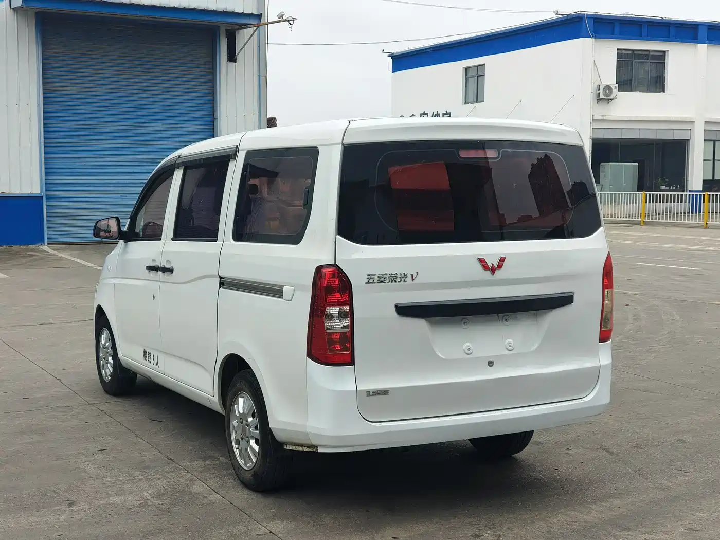 Wuling Motors Wuling Rongguang V 2018 2018 1.2L Standard