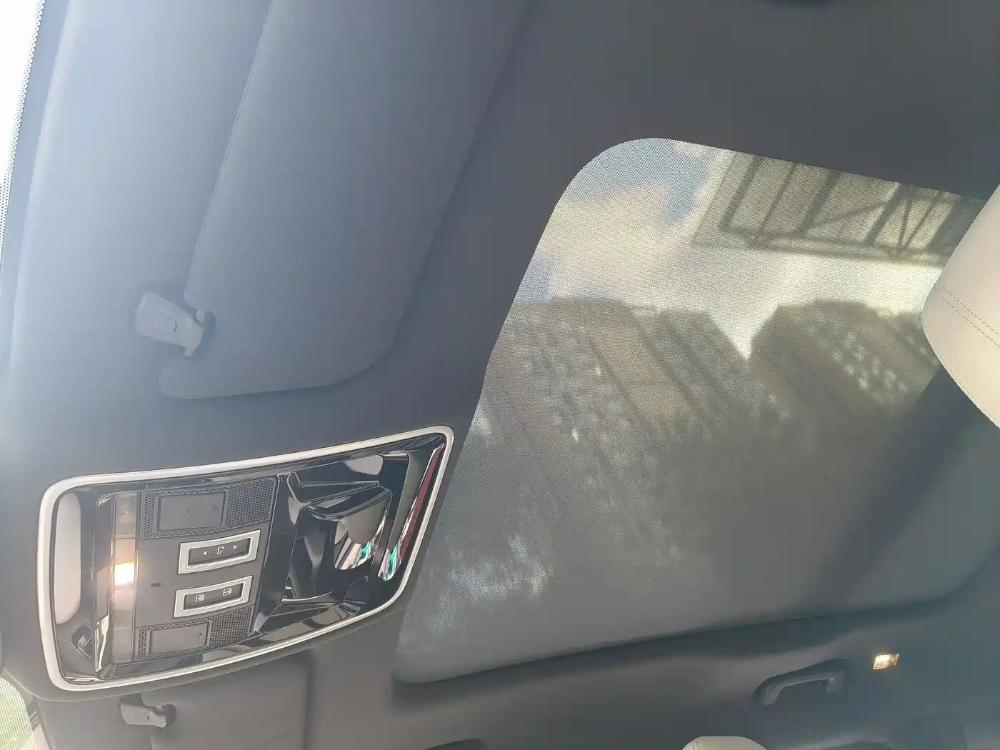 Фото 16 - Land Rover Range Rover Velar