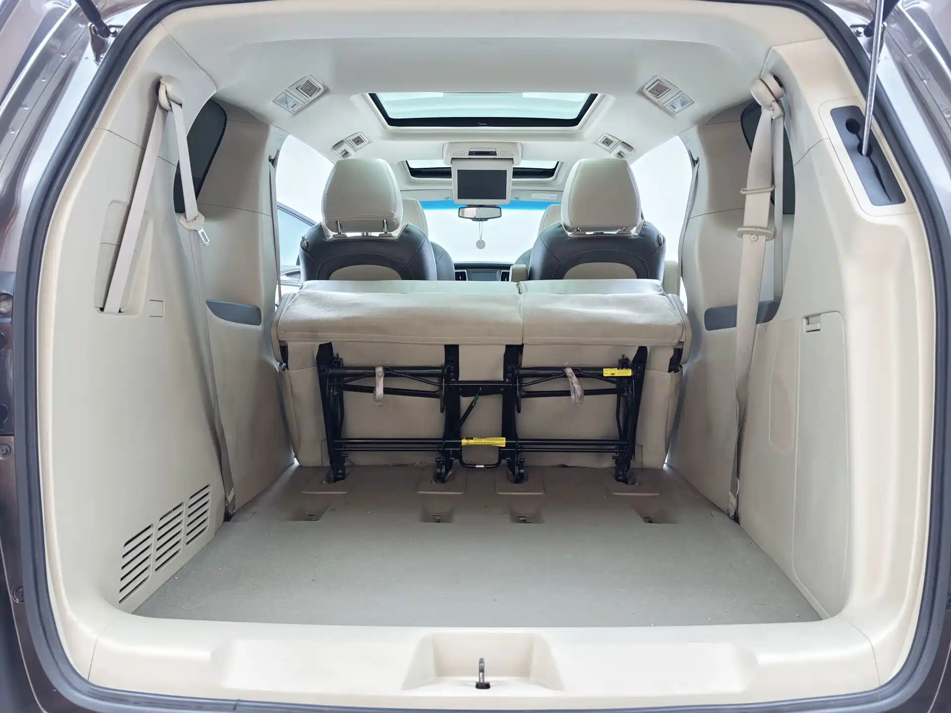 Фото 22 - Buick GL8