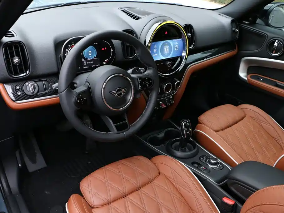 Photo 20 - MINI COUNTRYMAN