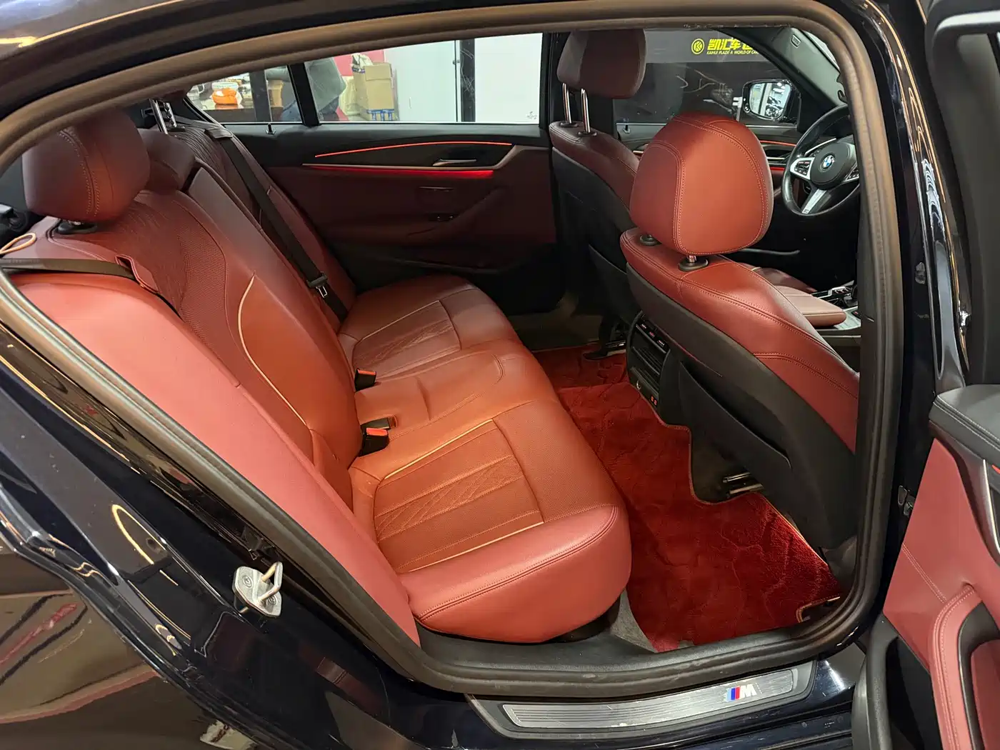 BMW 5 Series 2022 530Li Leading M Sport Package фото 11