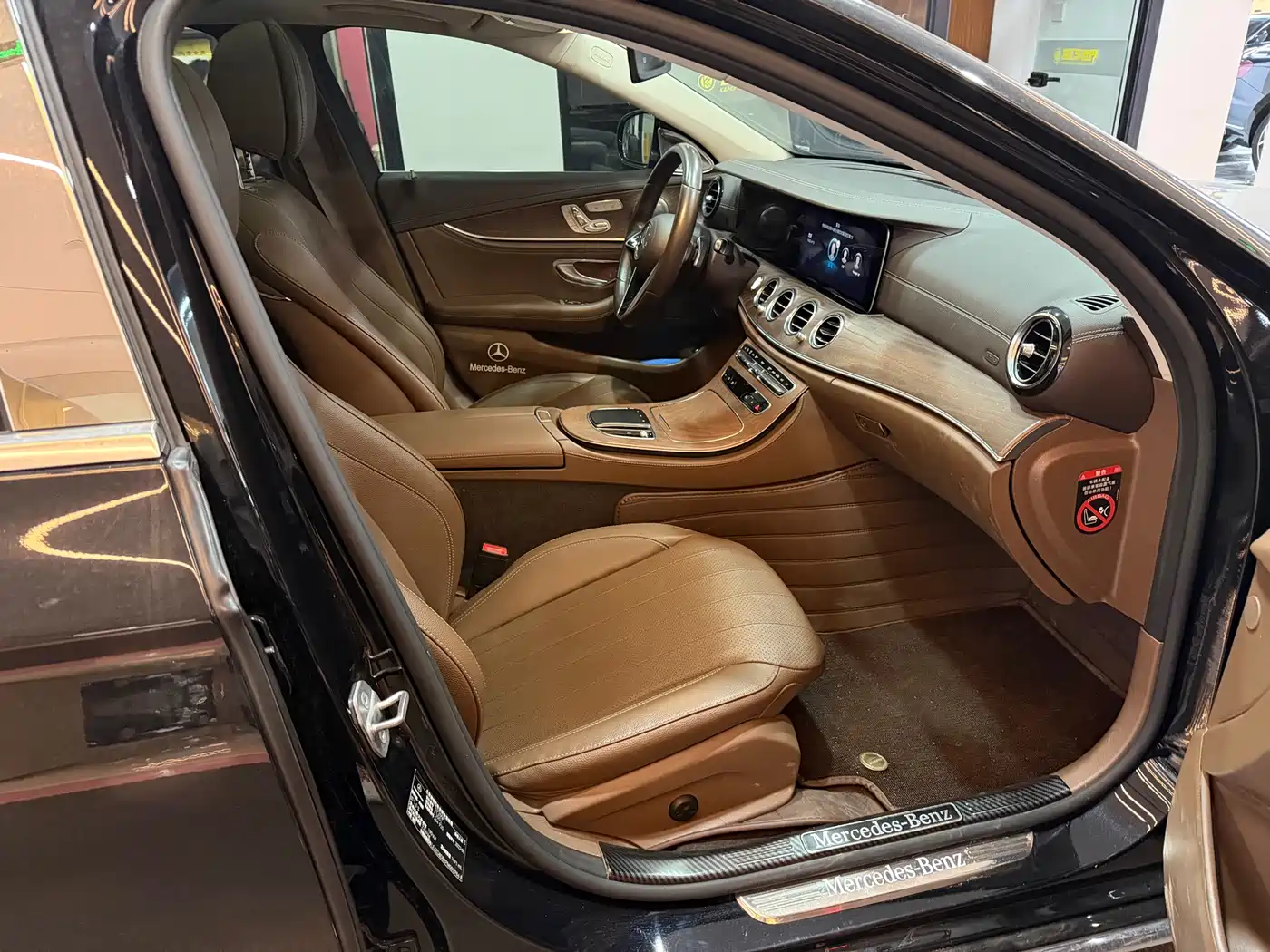 Mercedes-Benz E-Class 2023 E 300 L Luxury фото 12