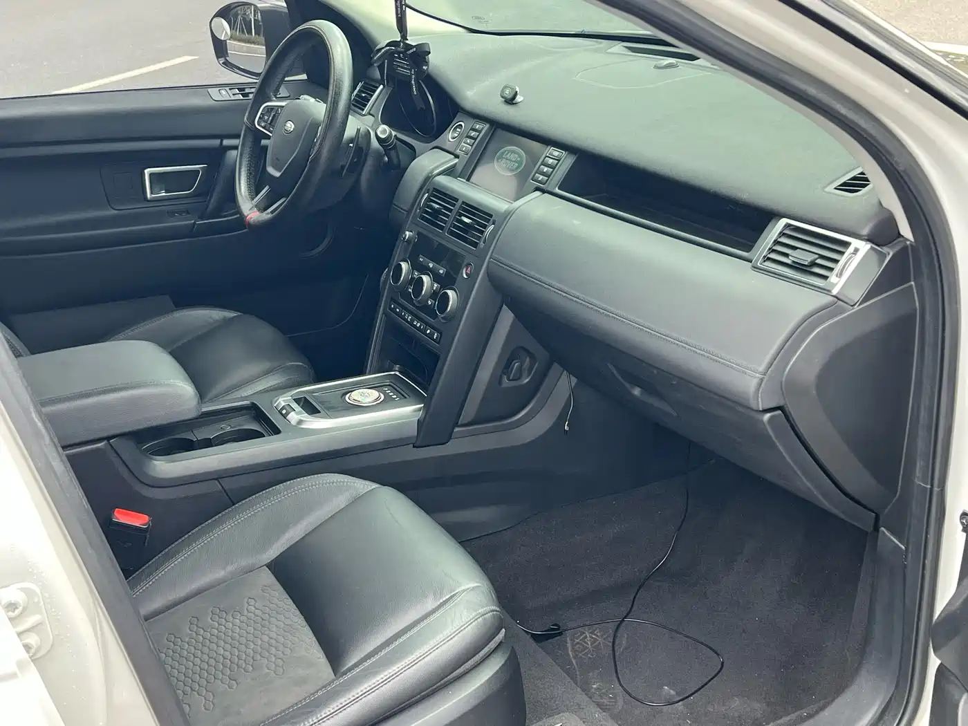 Land Rover Discovery Sport 2016 2.0T S фото 15