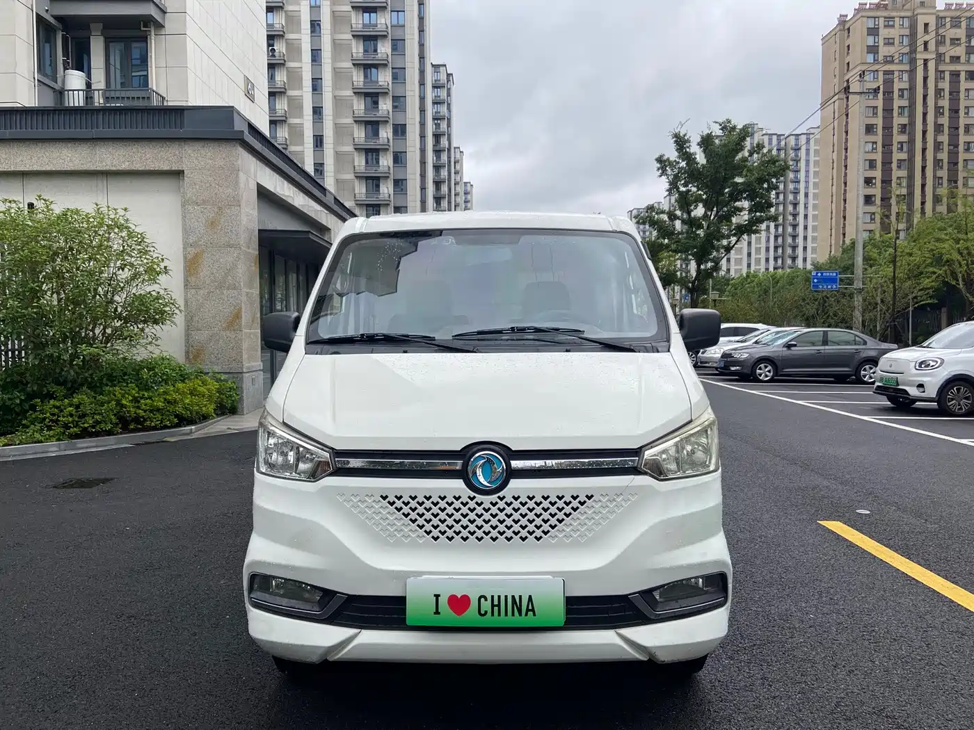 Dongfeng Yufeng Yufeng EM26 2023 2023 Standard Edition 41.472kWh Henan Lithium