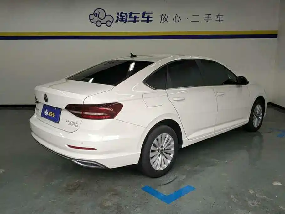 Volkswagen Lavida 2022 280TSI DSG Comfort Edition фото 3