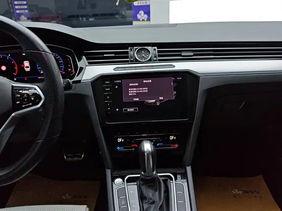 Volkswagen Magotan 2023 Model 2 Million Commemorative Edition 330TSI DSG Luxury фото 13
