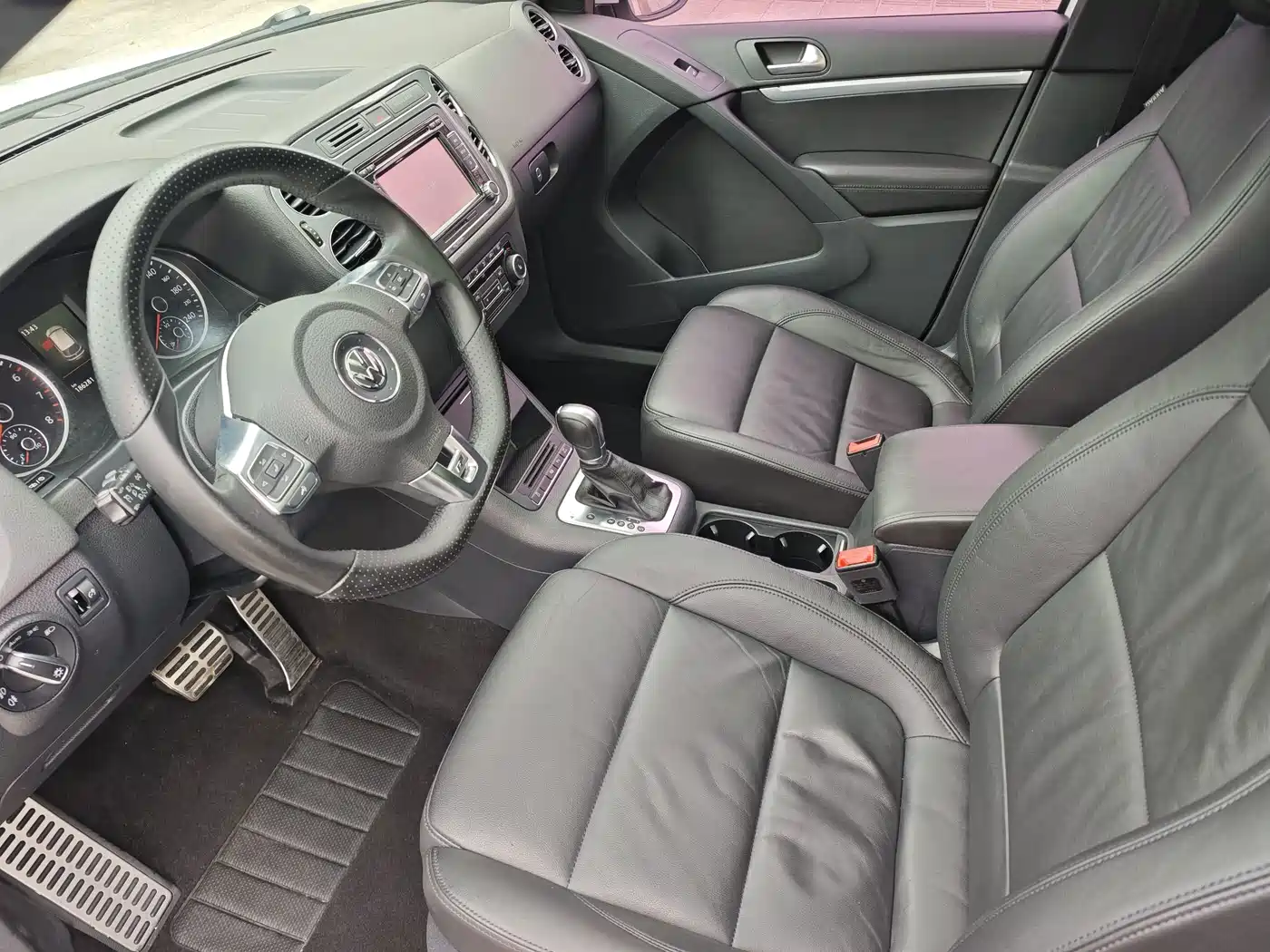 Фото 8 - Volkswagen Tiguan