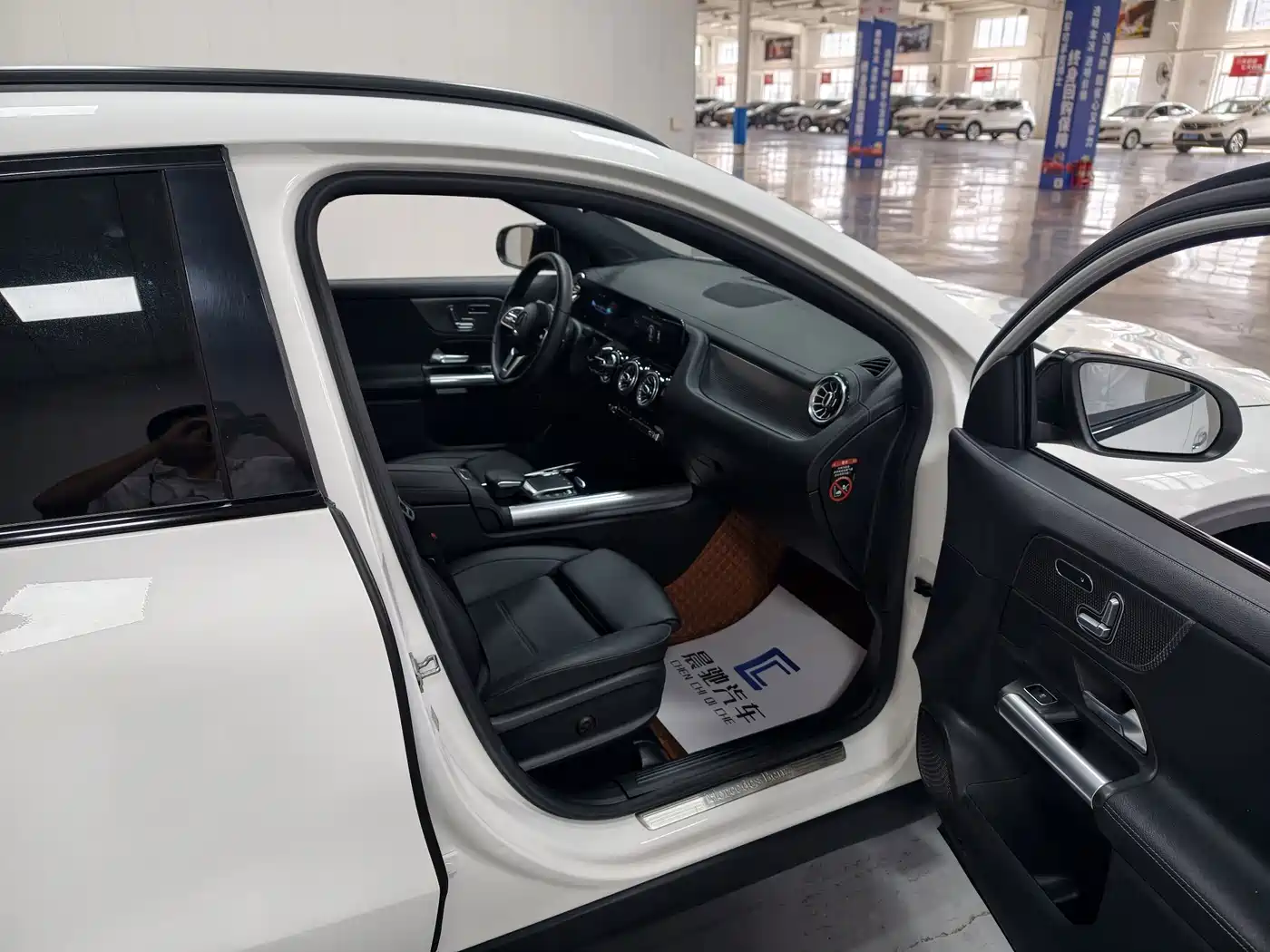 Фото 15 - Mercedes-Benz GLA