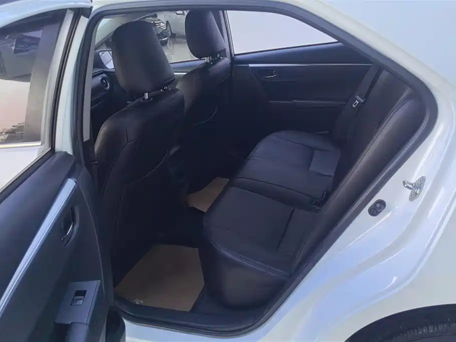 Toyota Corolla 2017 Facelift 1.2T S-CVT GL фото 11