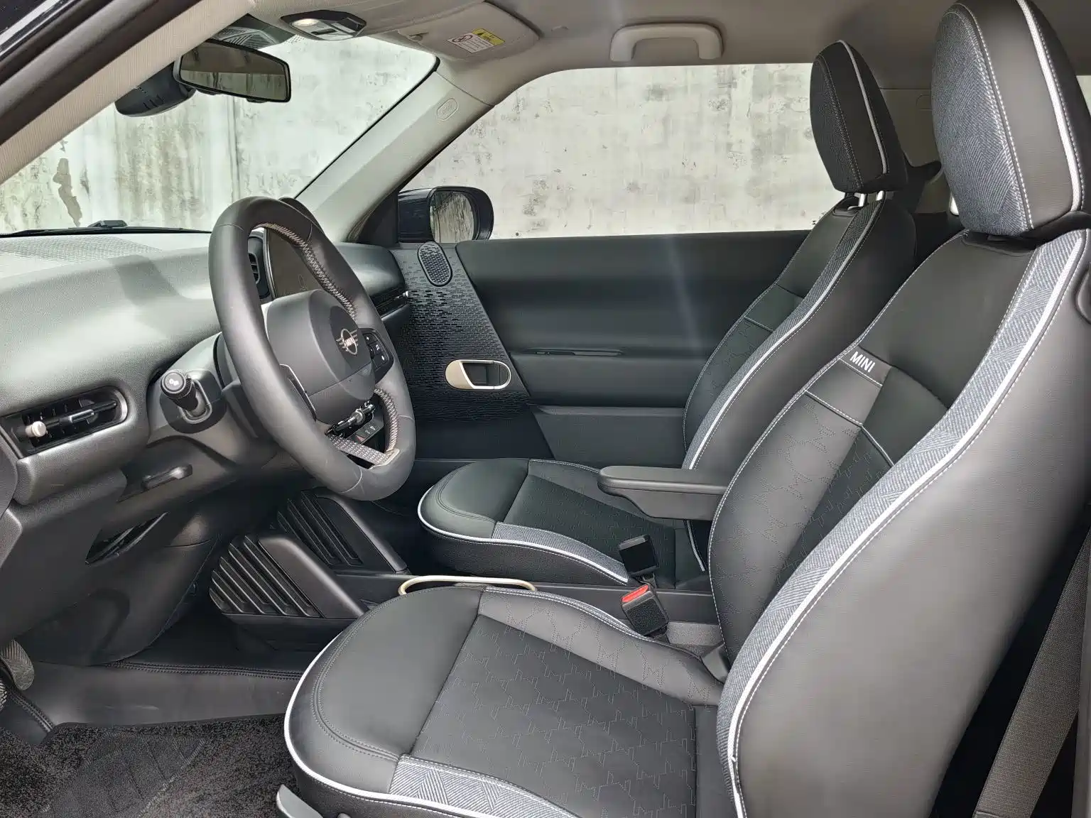 Фото 8 - MINI Electric MINI COOPER